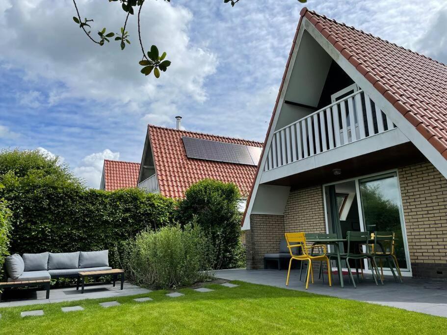 Holiday home Vakantiewoning Sneekermeer, Huur Sloep Of Zeilboot Mogelijk *