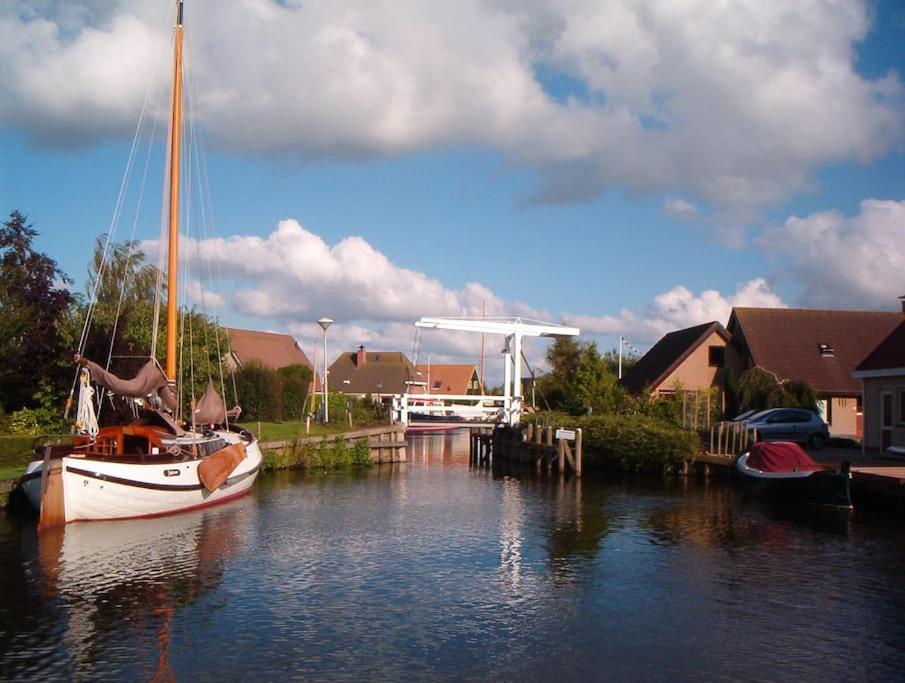 Holiday home Vakantiewoning Sneekermeer, Huur Sloep Of Zeilboot Mogelijk