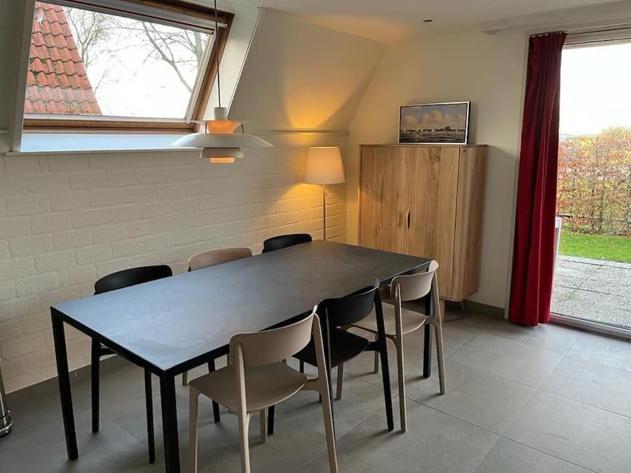 Holiday home Vakantiewoning Sneekermeer, Huur Sloep Of Zeilboot Mogelijk *